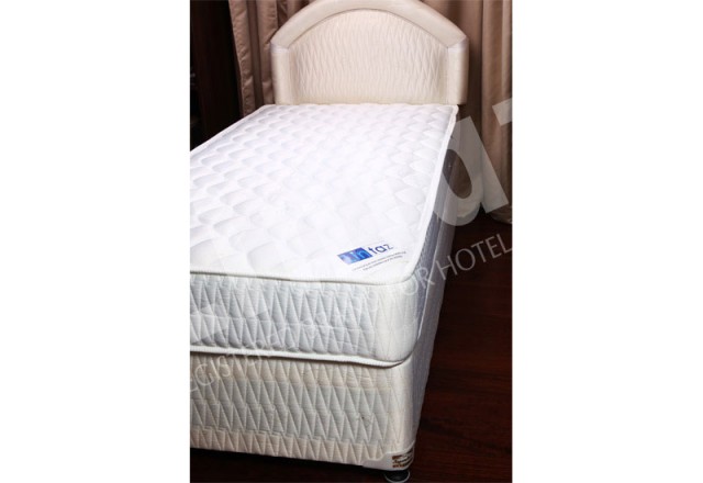 Product Guide: Beds and Bedding-2