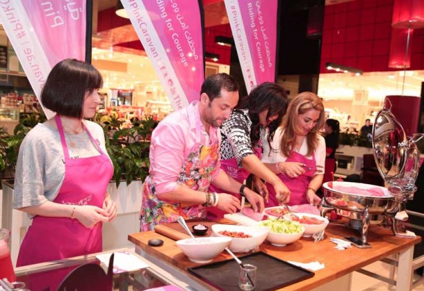 PHOTOS: Pink shawarmas raise funds for charity-2