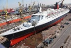 Chinese firm to convert QE2 into luxury hotel