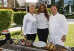 Serena Williams serves up lunch at Dubai hotel